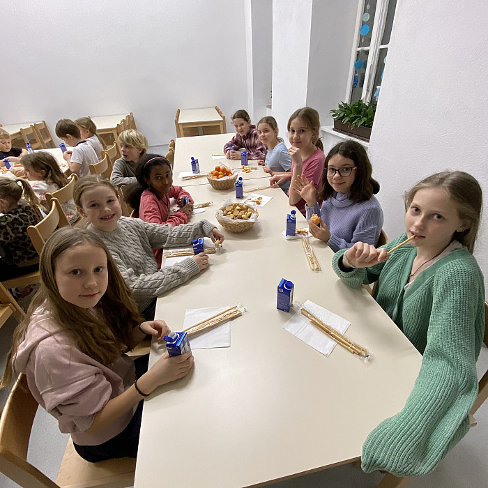 Bodoči prvošolci spoznali ledinskega metulja