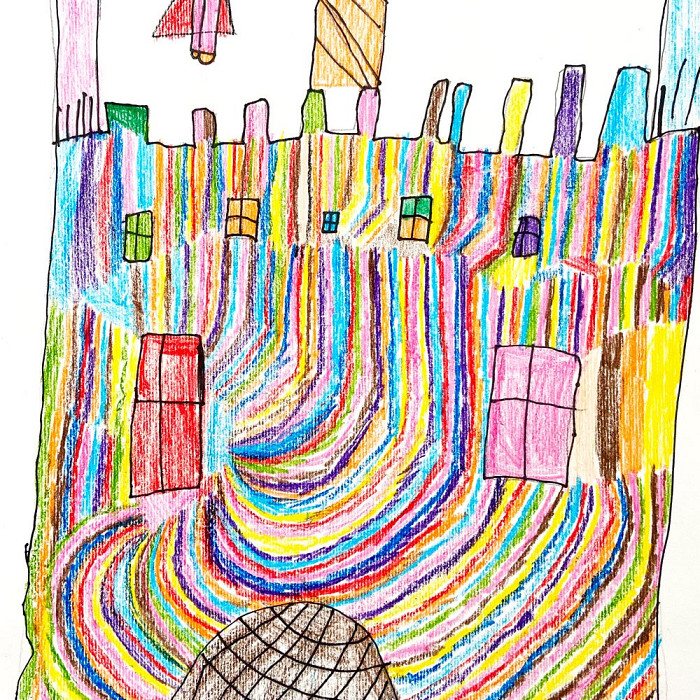 Ledinka Inaya iz 1. b nagrajenka likovnega natečaja Gradovi Kralja Matjaža