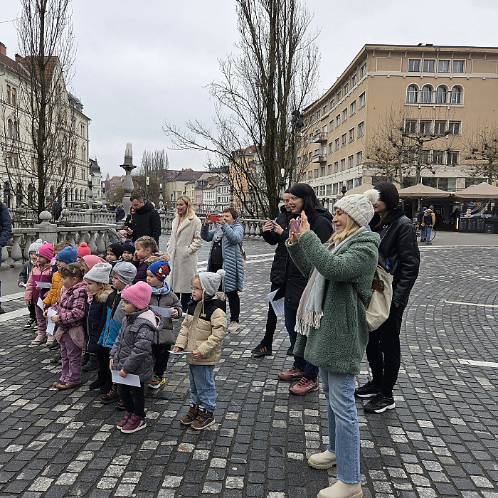 Kultura ne pozna meja: Učenci iz petih držav skupaj po Prešernovih sledeh