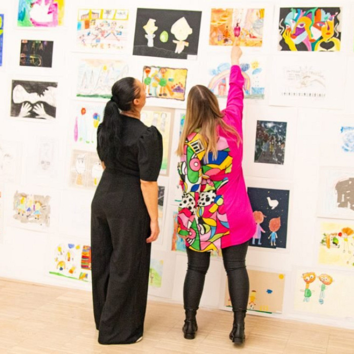 Prvošolka Aya Emin uspešna na 19. mednarodnem likovnem natečaju Bodi umetnik »Igraj se z mano«