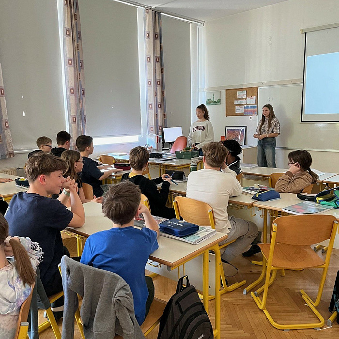 Projekt Učenec poučuje – povezava z Gimnazijo Ledina