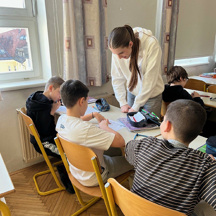 Projekt Učenec poučuje – povezava z Gimnazijo Ledina