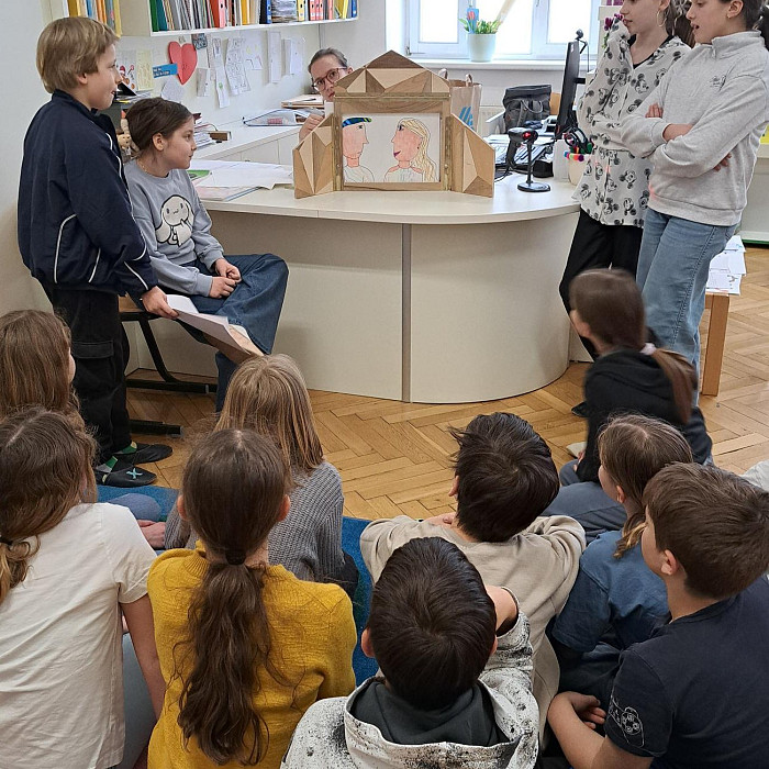 Ustvarjamo z Andersenom – druženje v šolski knjižnici za učence 4. in 5. razredov