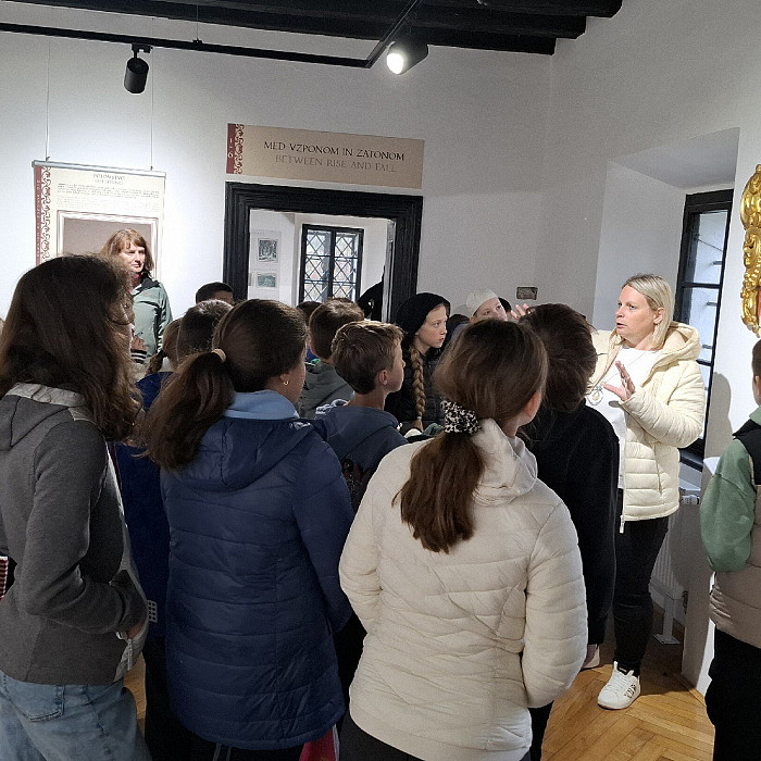 Od Bogenšperka do Vač: raziskovalni dan petošolcev