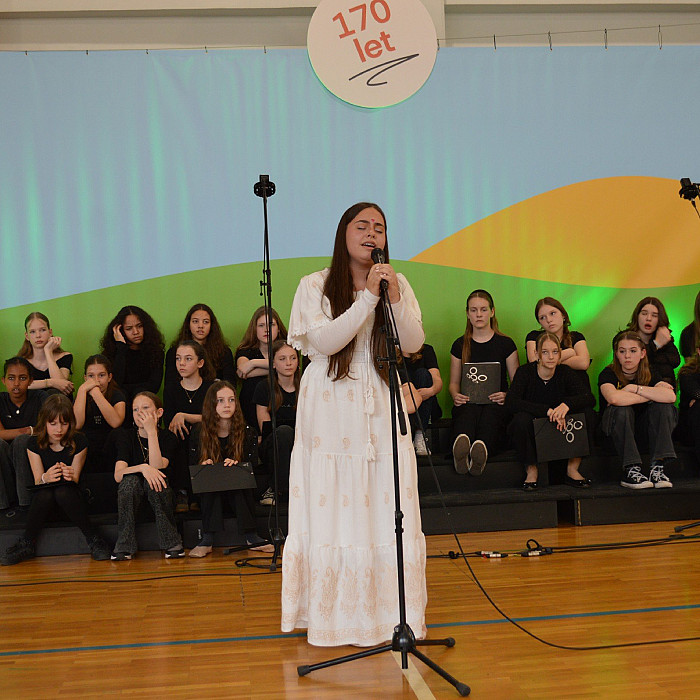 170 let na krilih Ledincev