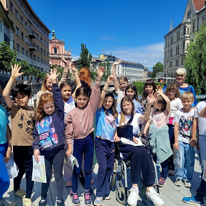 Sprehod po Ljubljani s prijatelji z URI Soča
