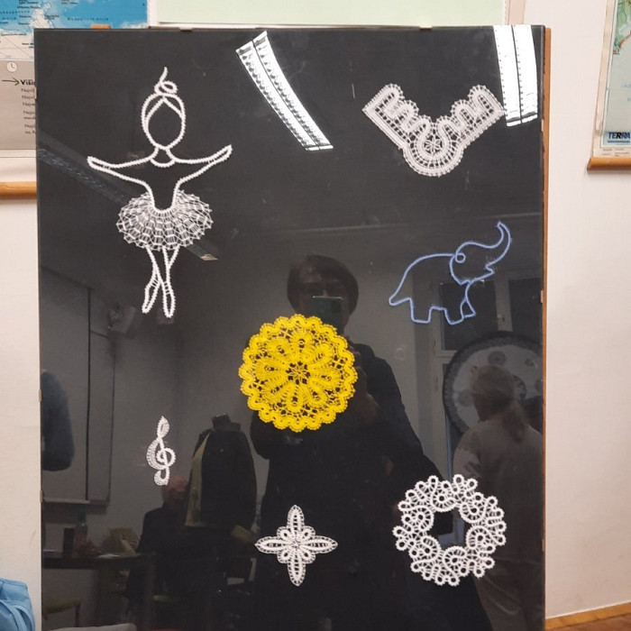 Križanke so za dva dni postale središče čipkarske ustvarjalnosti, tradicije in druženja.