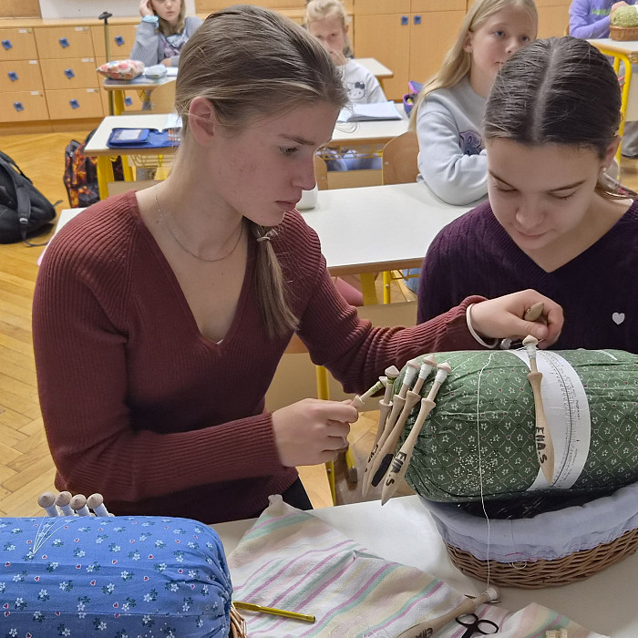 Mednarodni dan nesnovne kulturne dediščine